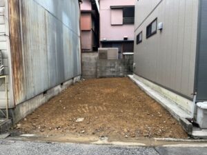 相続した実家を解体後、更地になった状態。空き家対策の一例